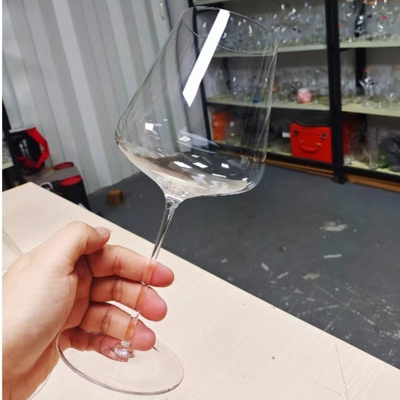 New Burgundy Bordeaux Style Light Luxury Wine Glass Ultra-thin Craftsmanship Slim Cup Stems Birthday Party Bar Classics Goblet