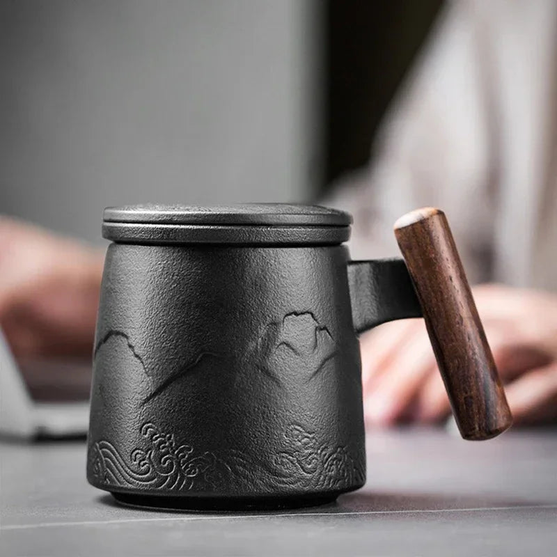 Beautiful Tea Mugs Ceramic Vintage Tea Coffee Cup Beer Large Mug with Infuser Lid Wooden Handle Tableware Personalized Gifts
