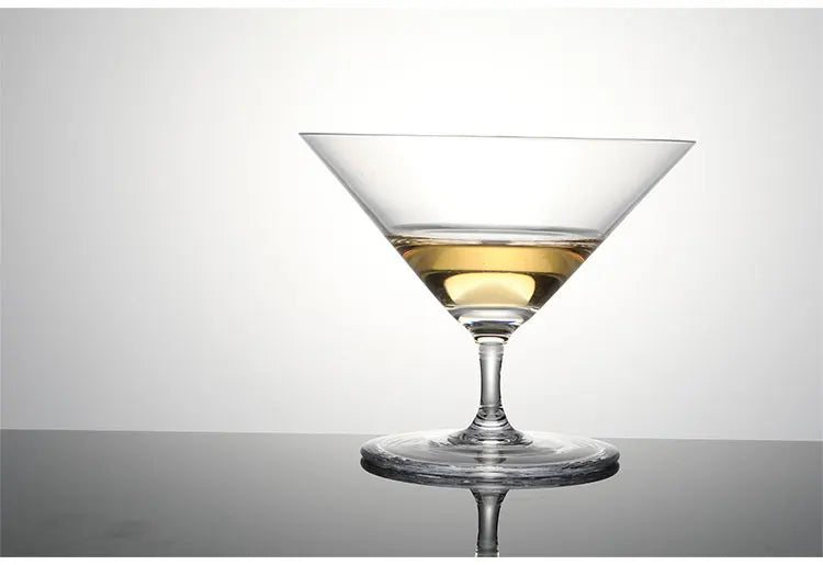 Kimura Ultra-thin Creative Cocktail Glasses Cup Tall Glass Glosed Tower Glass Red Wine Goblet Fruit Wine Cups Martini Glasses